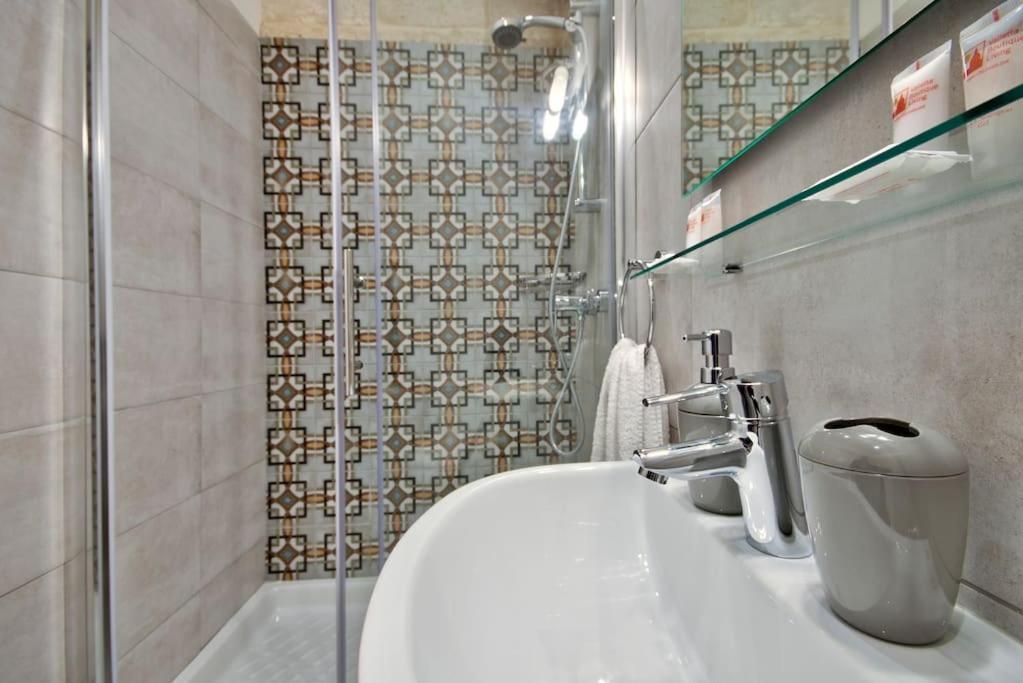 Vallettastay Old Lodge Apartment 1 ภายนอก รูปภาพ